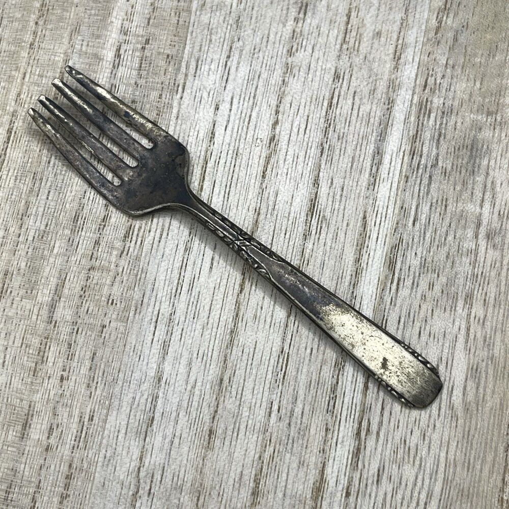VTG ATQ 1881 Rogers Oneida Silver Plated Baby Fork Patina Tarnished 4.25”